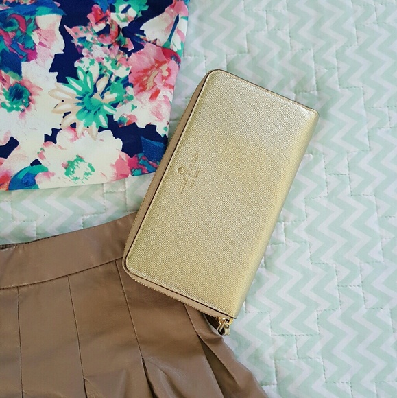 Kate Spade Gold Wallet - Picture 1 of 5